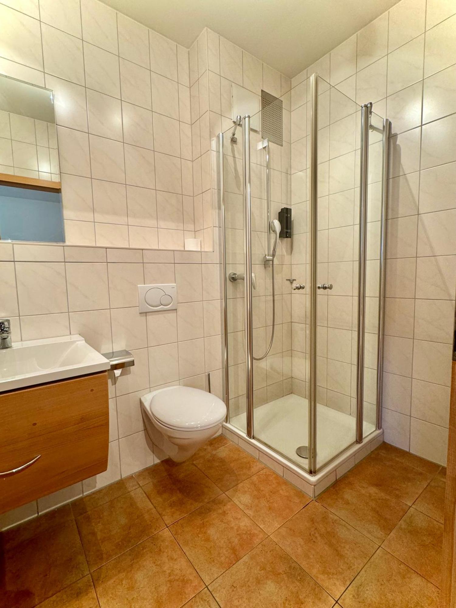 Landgasthof Hotel Zwickl デッゲンドルフ エクステリア 写真